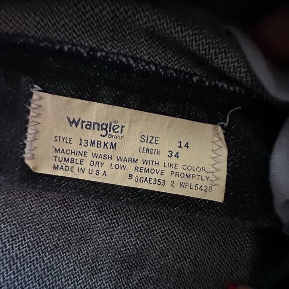 Wrangler Women's Black High Rise Cut Off Raw Hem Denim Shorts Size 14 - Picture 5 of 6